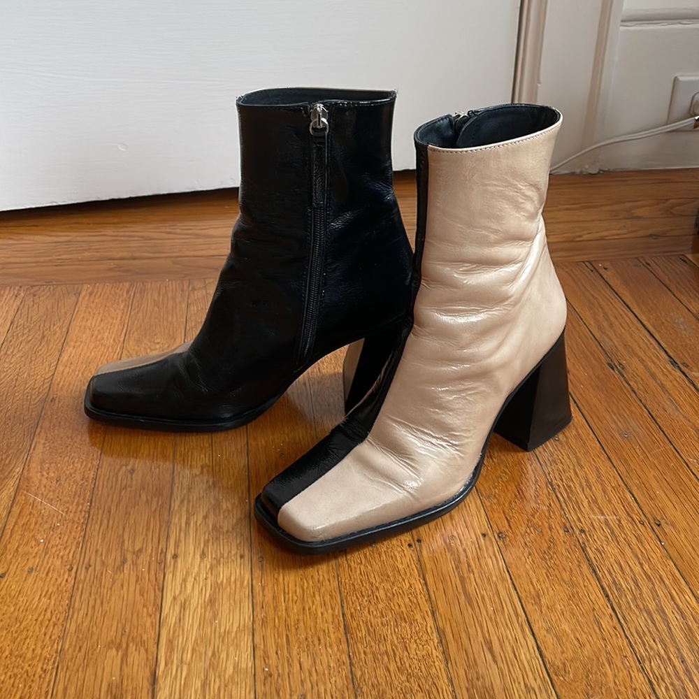 ALOHAS Patent Leather Bicolor Boots - sold out online - Picture 7 of 9